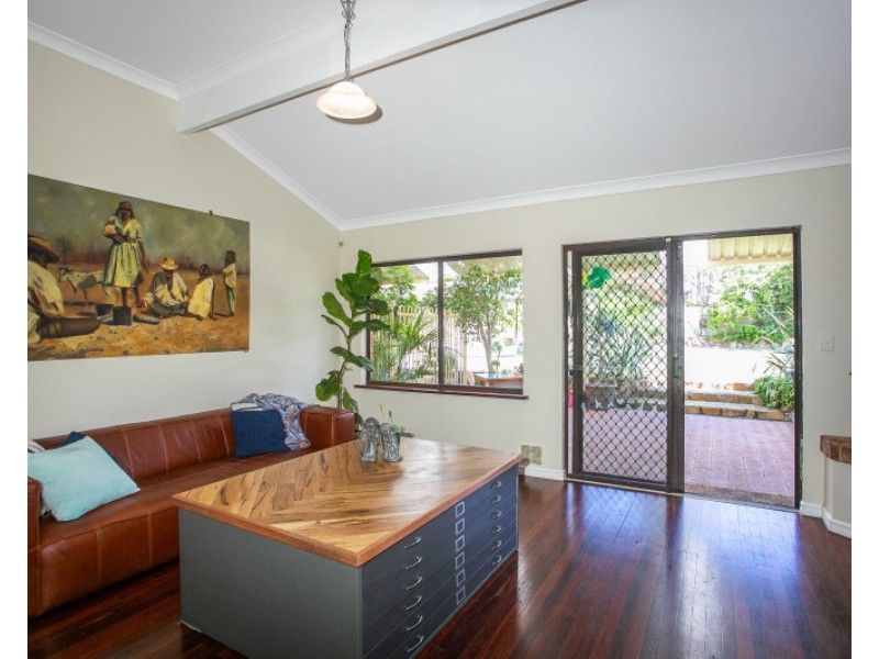 36 King Edward Drive, Heathridge WA 6027