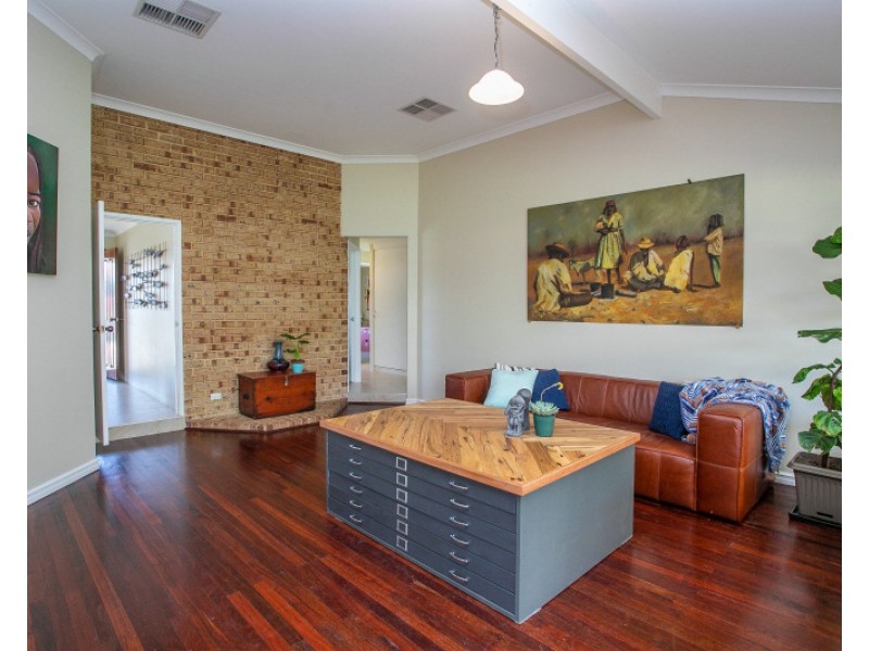 36 King Edward Drive, Heathridge WA 6027