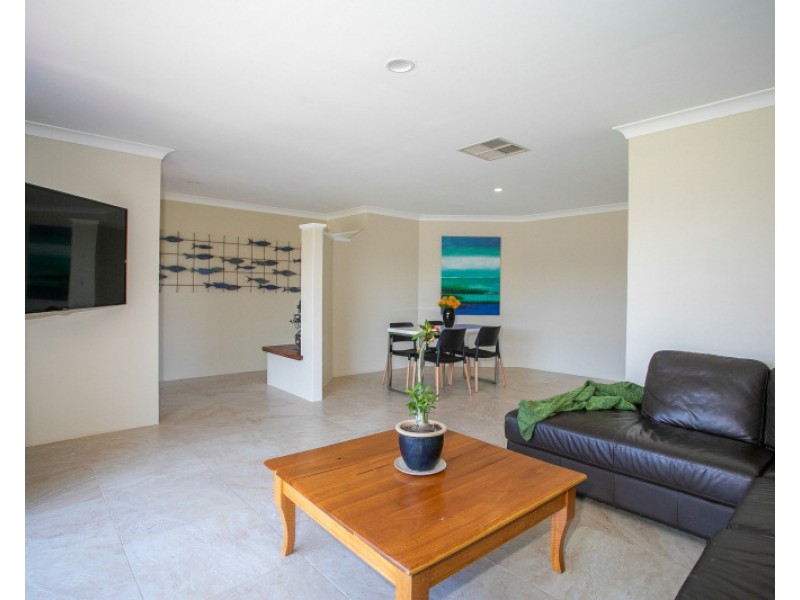 36 King Edward Drive, Heathridge WA 6027