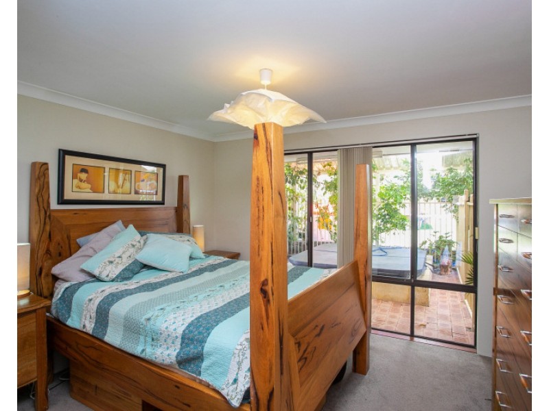 36 King Edward Drive, Heathridge WA 6027