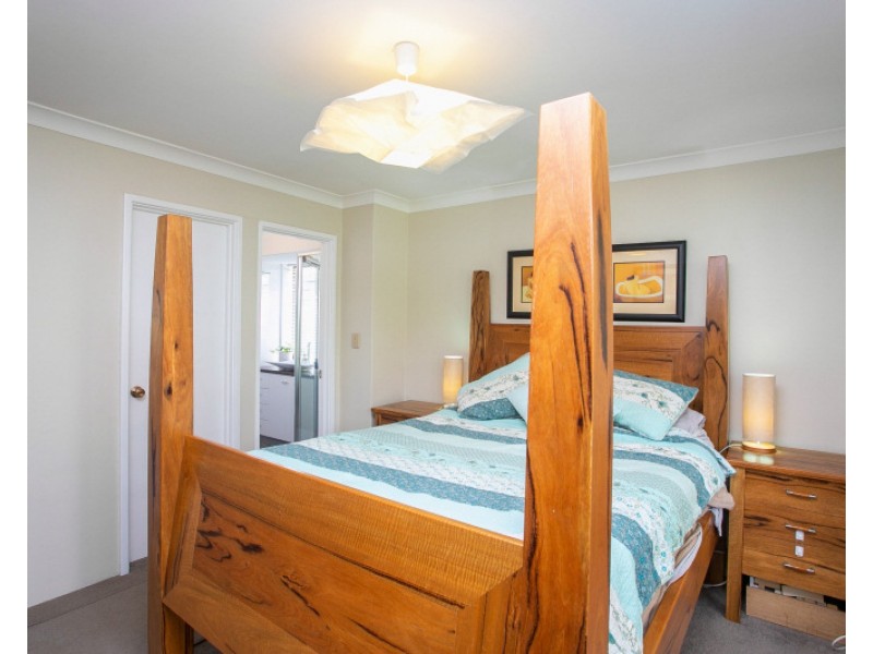 36 King Edward Drive, Heathridge WA 6027