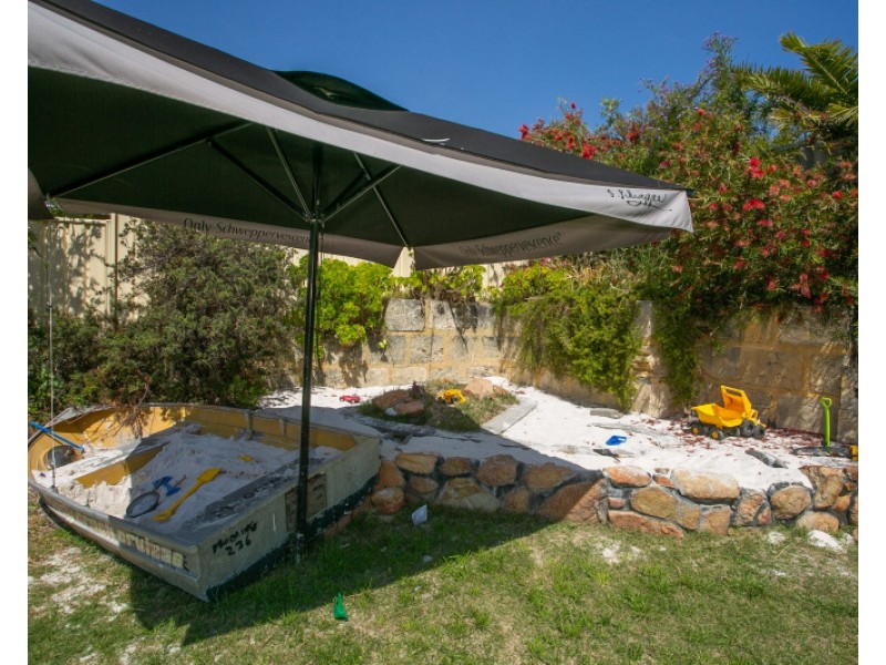 36 King Edward Drive, Heathridge WA 6027