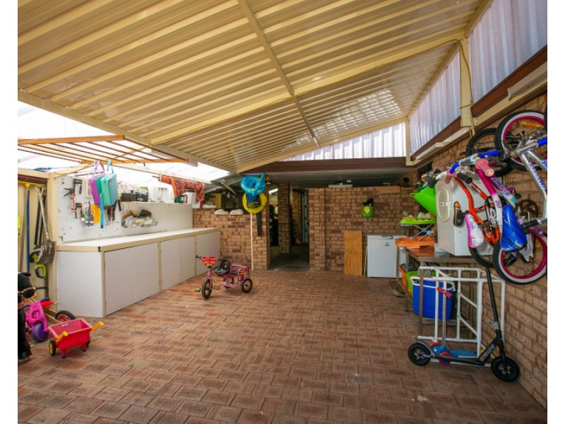 36 King Edward Drive, Heathridge WA 6027