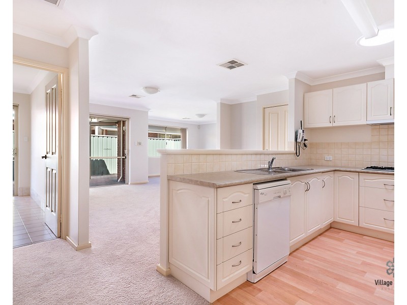 9/7 Clere Pass, Canning Vale WA 6155