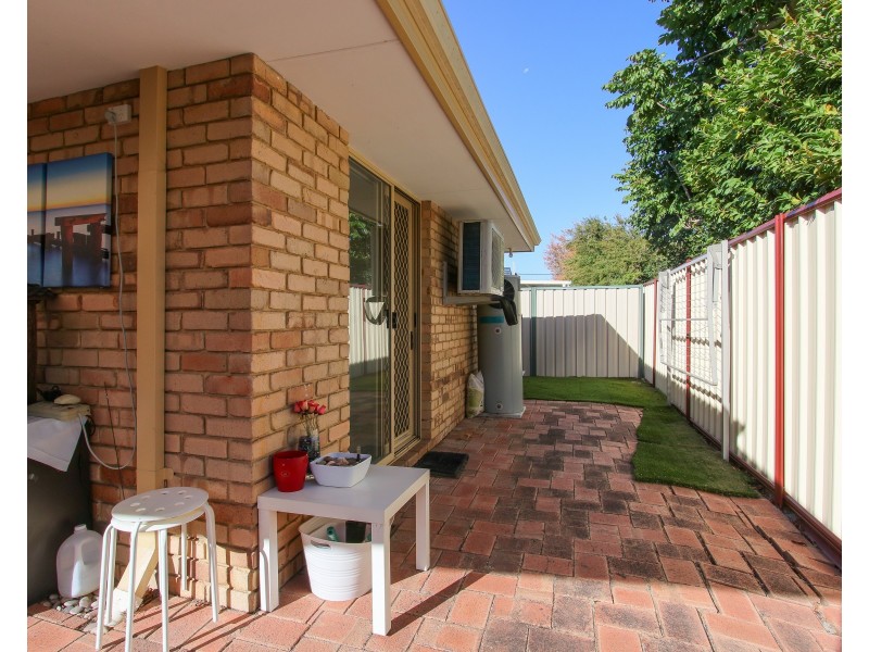 4/367 Lennard Street, Dianella WA 6059