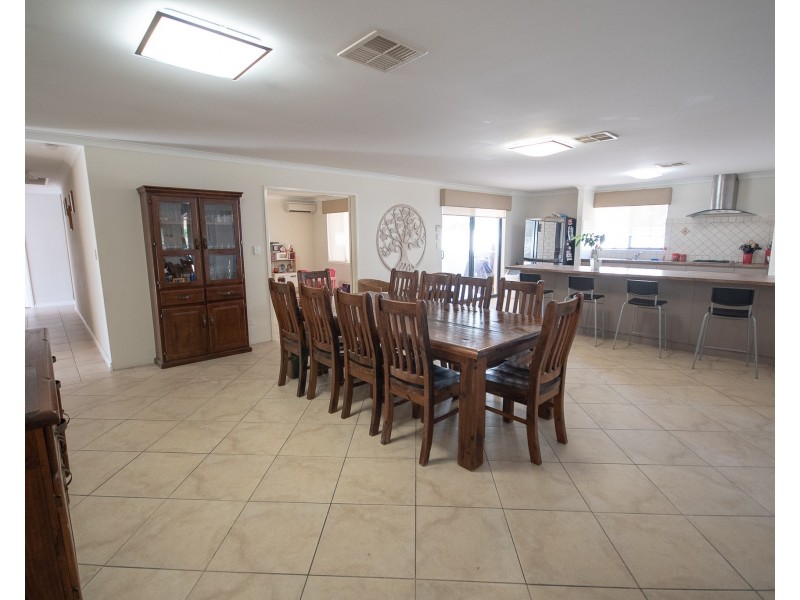 1 Christina Street, Hazelmere WA 6055