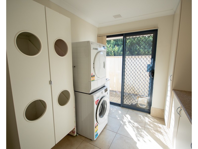 1 Christina Street, Hazelmere WA 6055