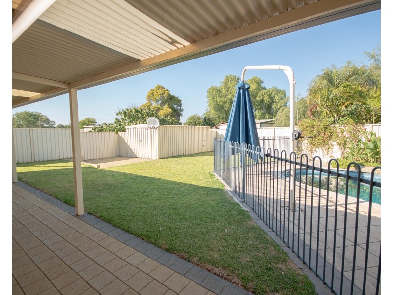 1 Christina Street, Hazelmere WA 6055