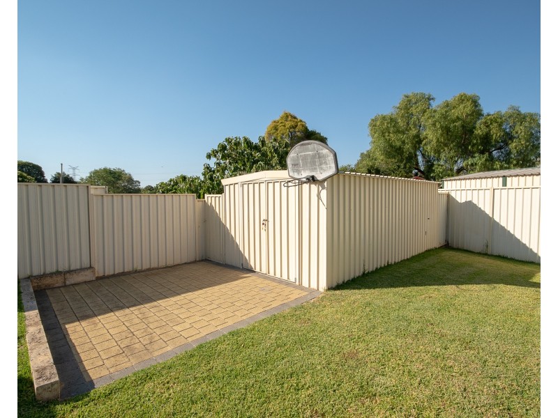 1 Christina Street, Hazelmere WA 6055