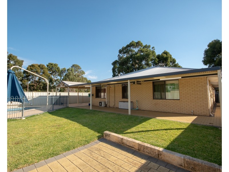 1 Christina Street, Hazelmere WA 6055