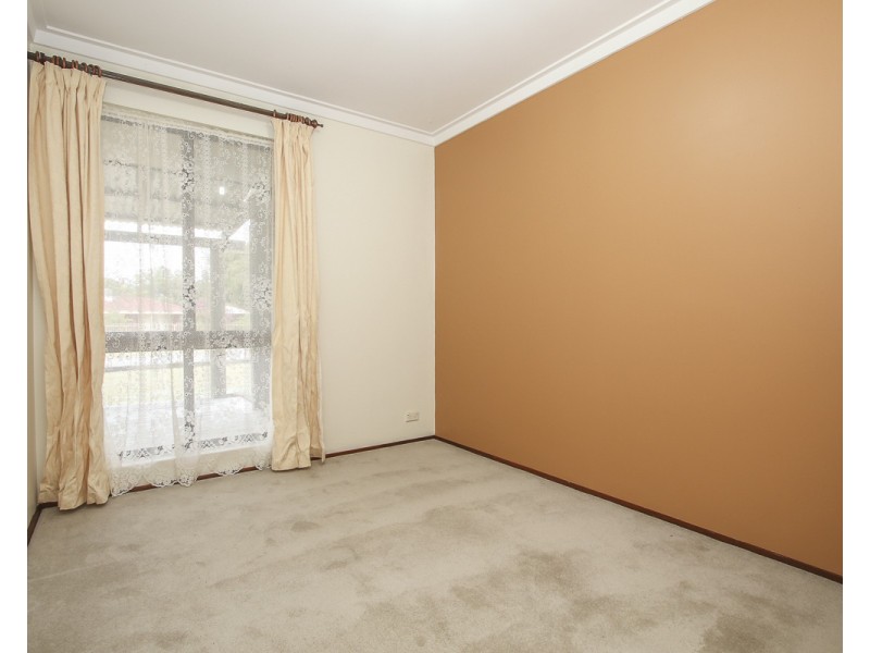 13 Becket Court, Camillo WA 6111