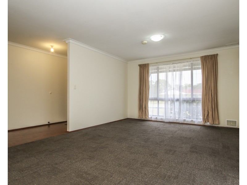 13 Becket Court, Camillo WA 6111