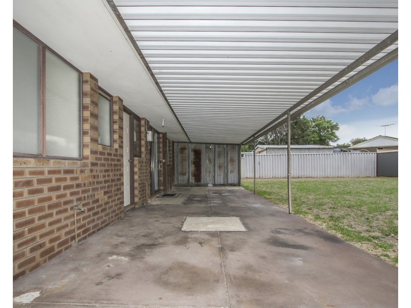 13 Becket Court, Camillo WA 6111