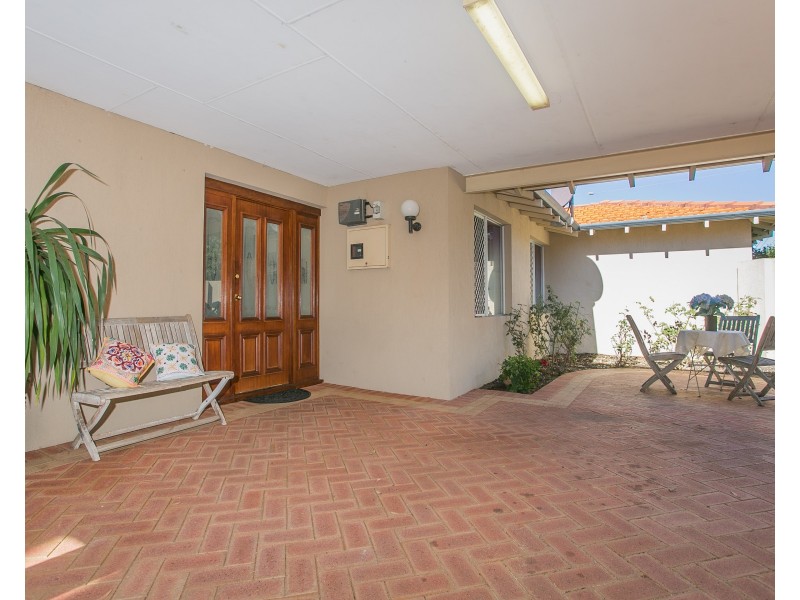 10 Glendale Avenue, Hamersley WA 6022