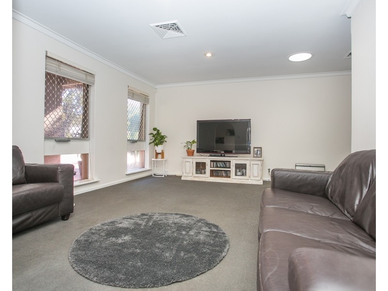 10 Glendale Avenue, Hamersley WA 6022