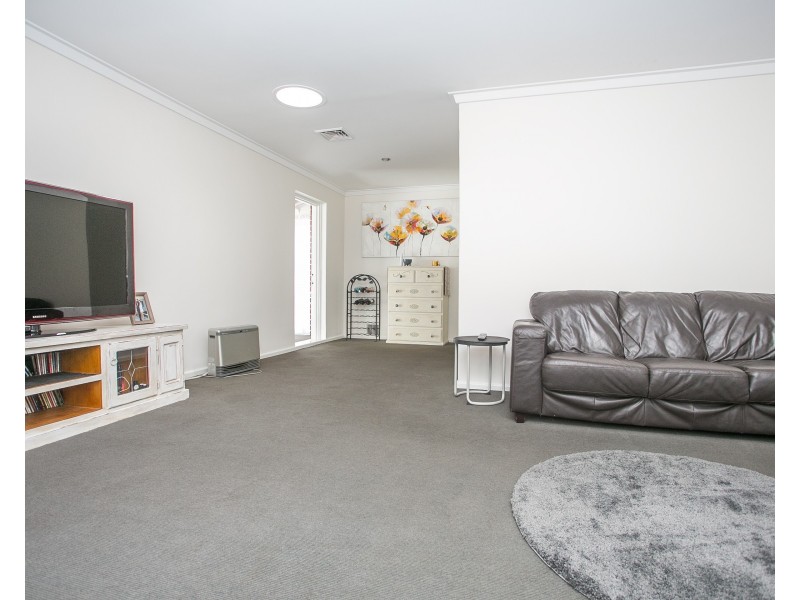 10 Glendale Avenue, Hamersley WA 6022