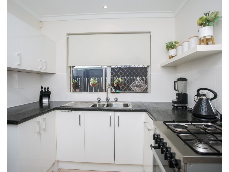 10 Glendale Avenue, Hamersley WA 6022