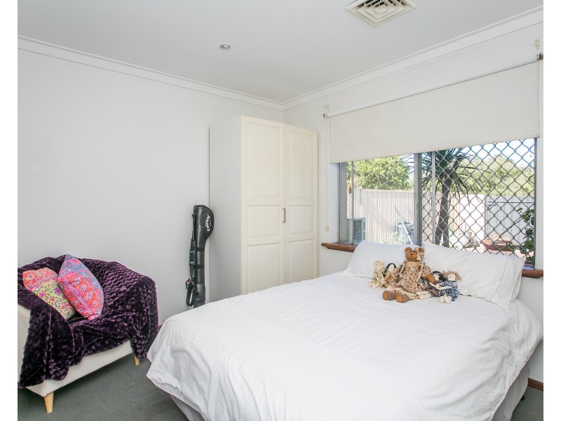 10 Glendale Avenue, Hamersley WA 6022