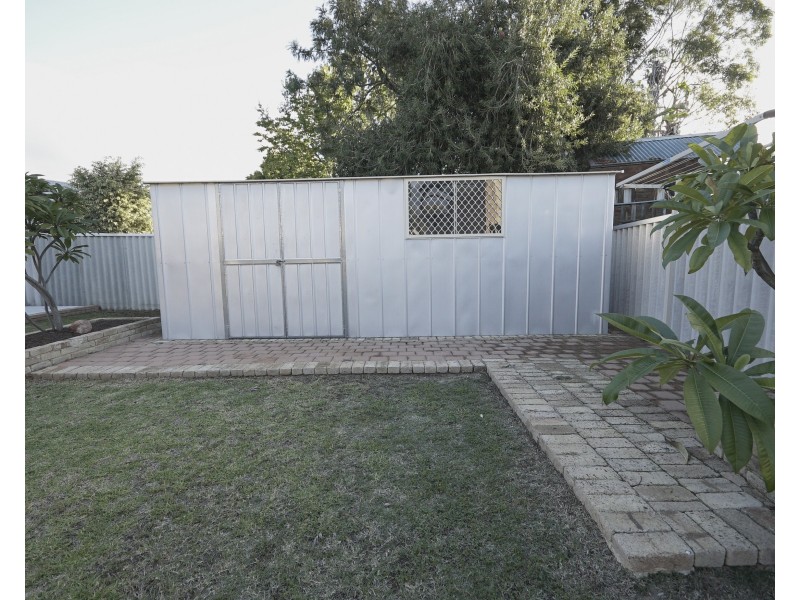 24a Valley Brook Road, Caversham WA 6055