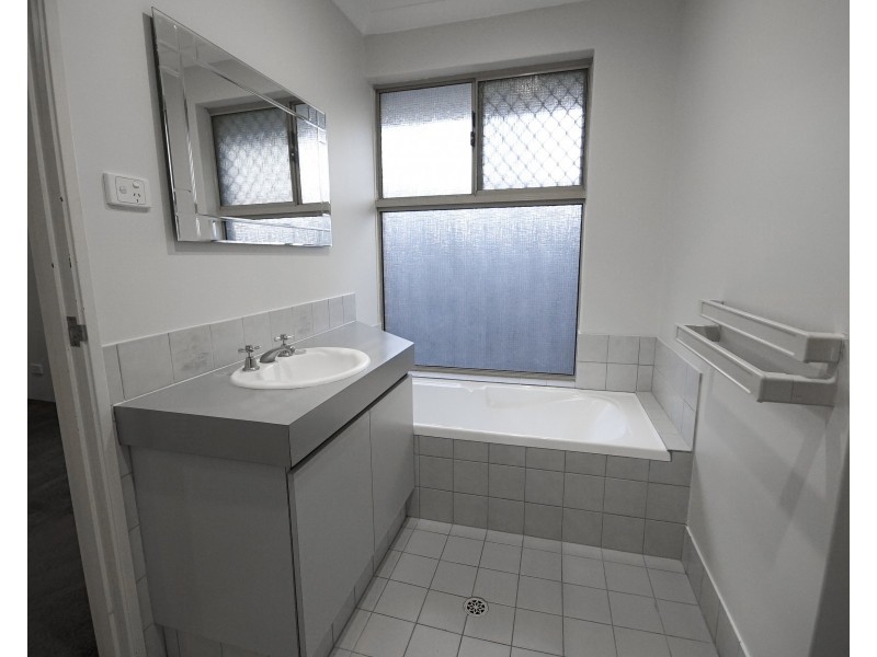 24a Valley Brook Road, Caversham WA 6055