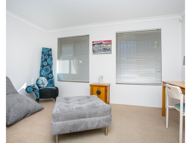 1/20 LAPAGE STREET, Belmont WA 6104