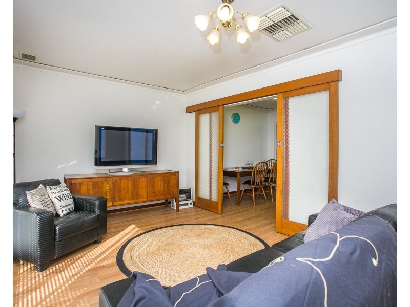 1 Ireland Way, Bassendean WA 6054