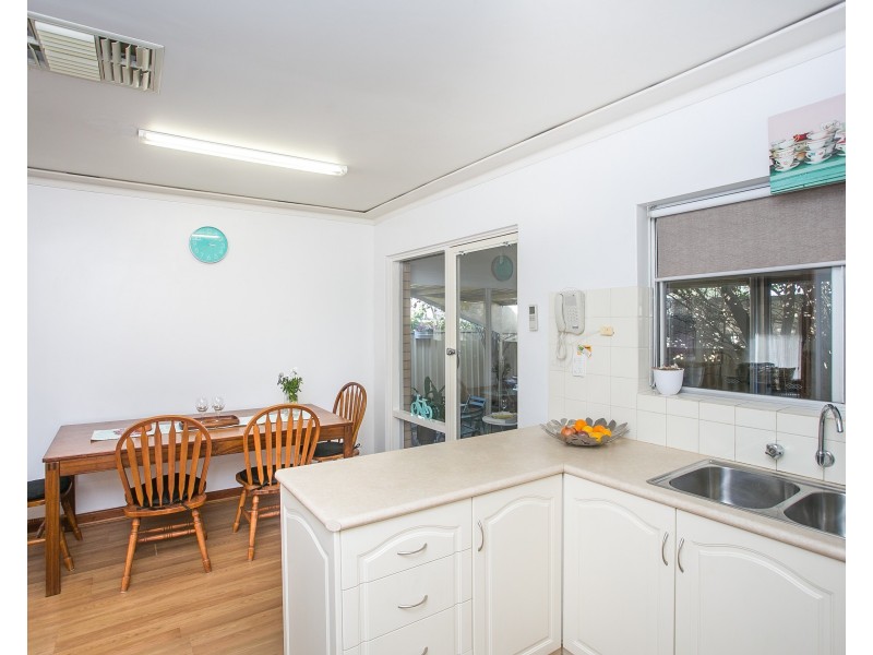1 Ireland Way, Bassendean WA 6054