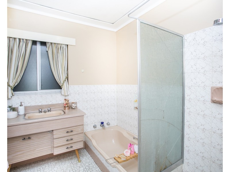 1 Ireland Way, Bassendean WA 6054