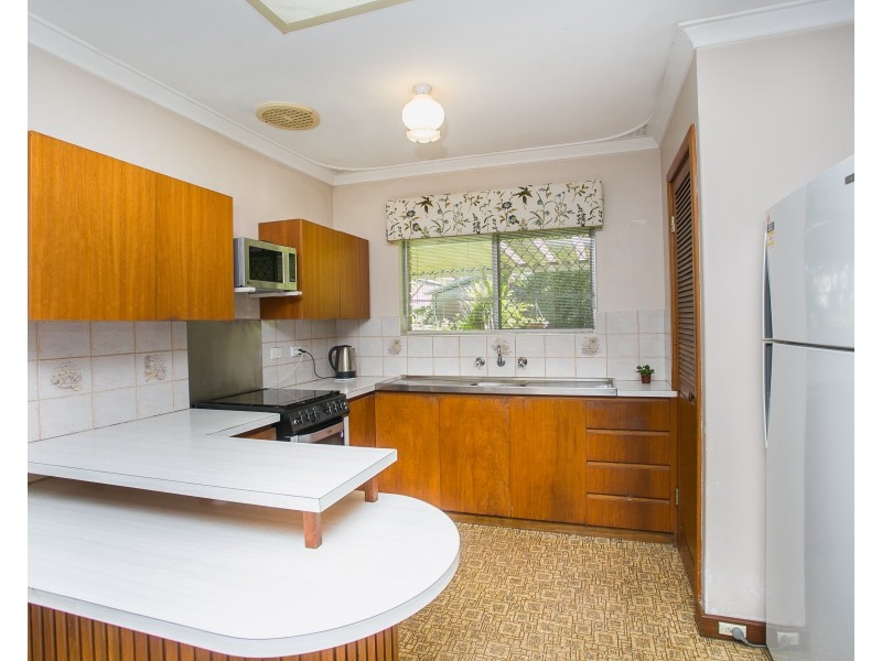 10 Donald Way, Bayswater WA 6053