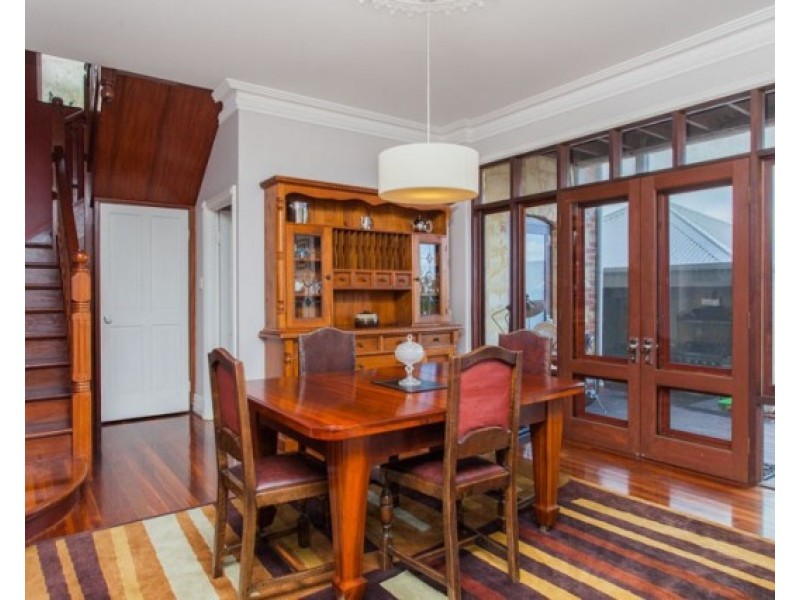 147 Solomon Street, Beaconsfield WA 6162