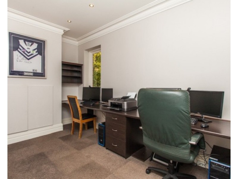 147 Solomon Street, Beaconsfield WA 6162