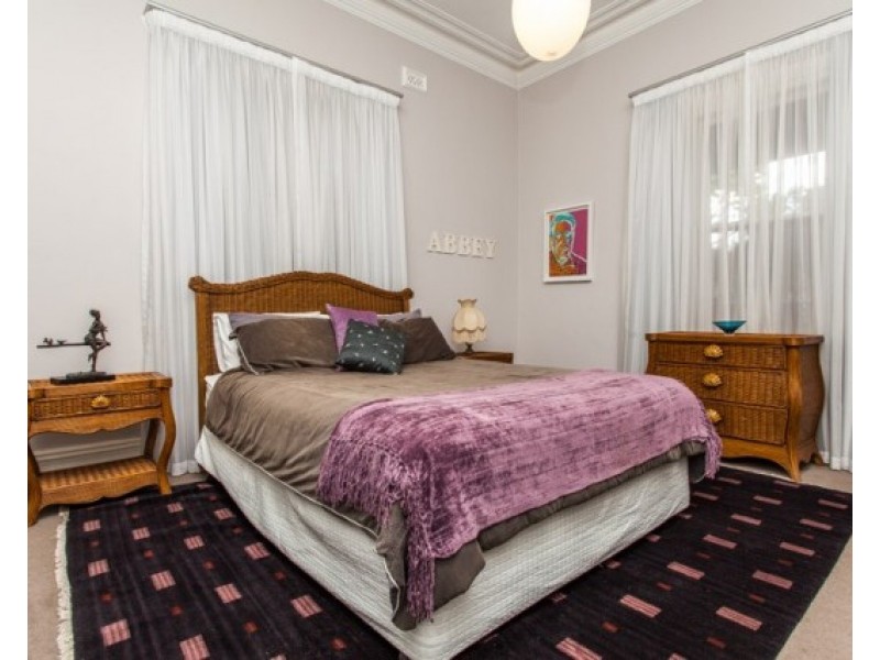 147 Solomon Street, Beaconsfield WA 6162