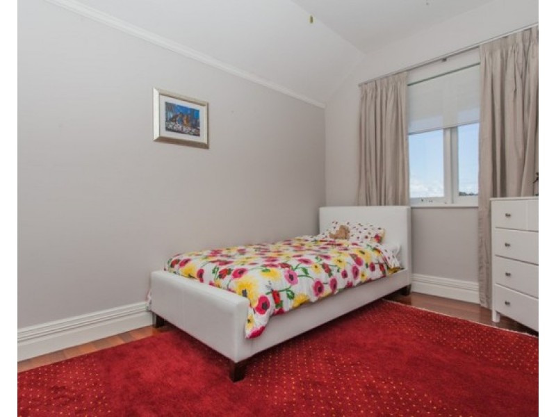 147 Solomon Street, Beaconsfield WA 6162