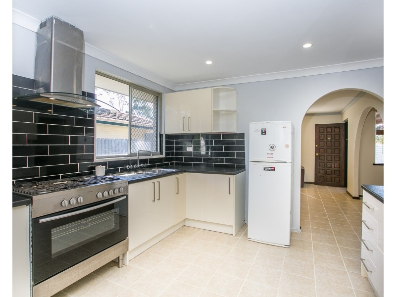 20 HARFORD WAY, Girrawheen WA 6064