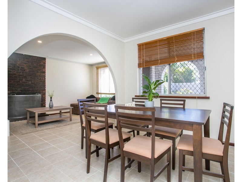 20 HARFORD WAY, Girrawheen WA 6064