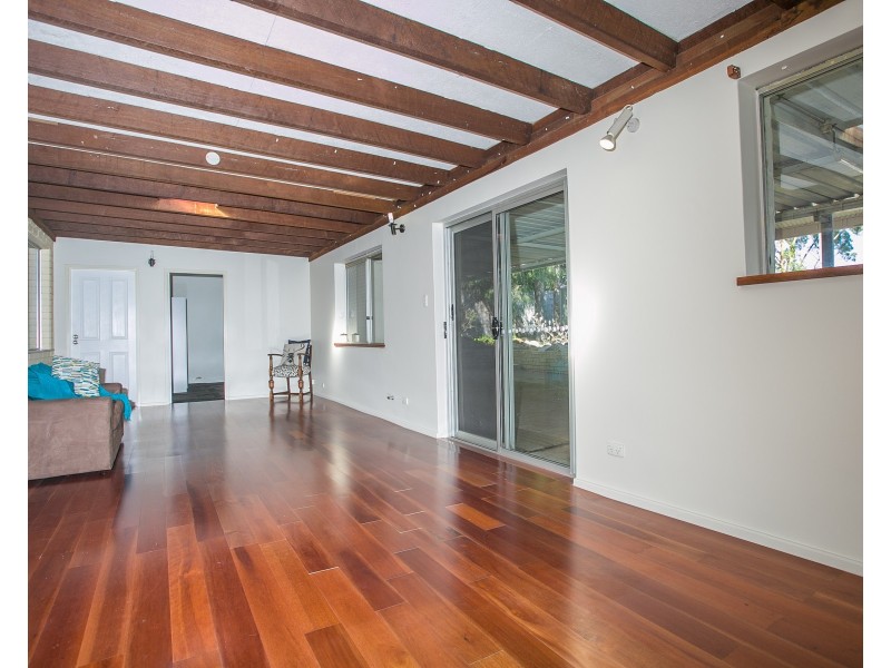 20 HARFORD WAY, Girrawheen WA 6064