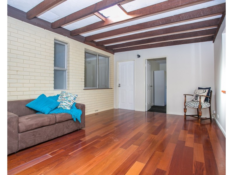 20 HARFORD WAY, Girrawheen WA 6064