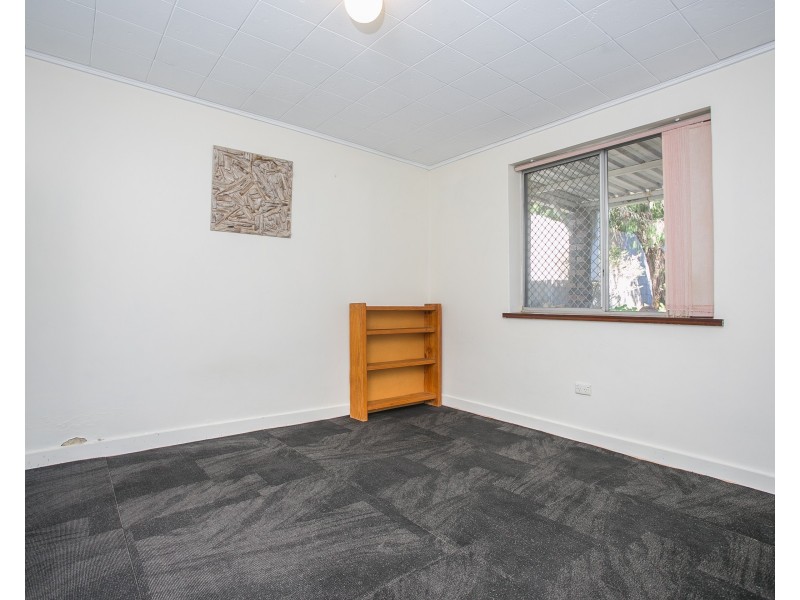 20 HARFORD WAY, Girrawheen WA 6064