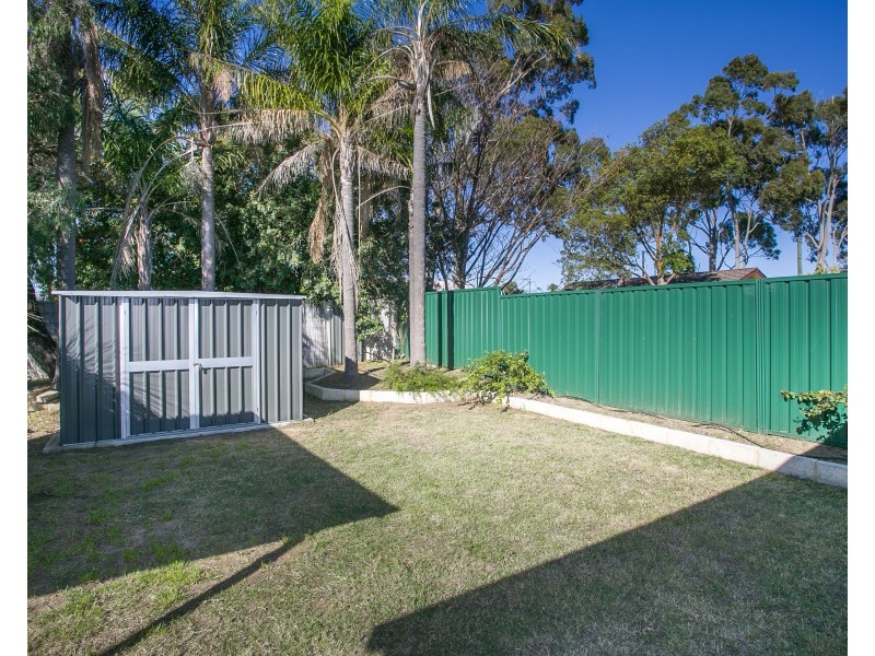 20 HARFORD WAY, Girrawheen WA 6064