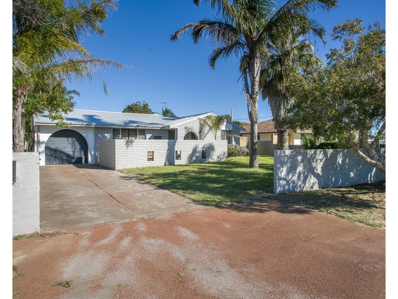 20 HARFORD WAY, Girrawheen WA 6064
