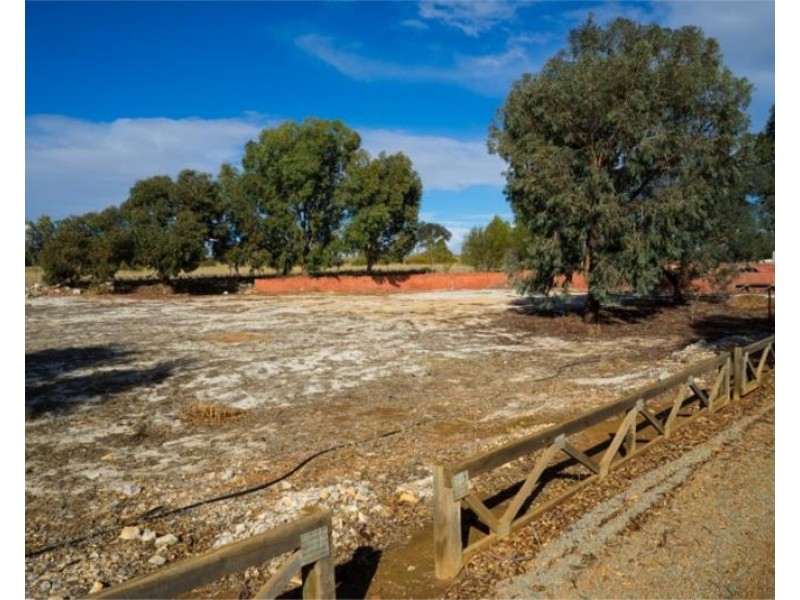 2 Dandaragan Road, Dandaragan WA 6507