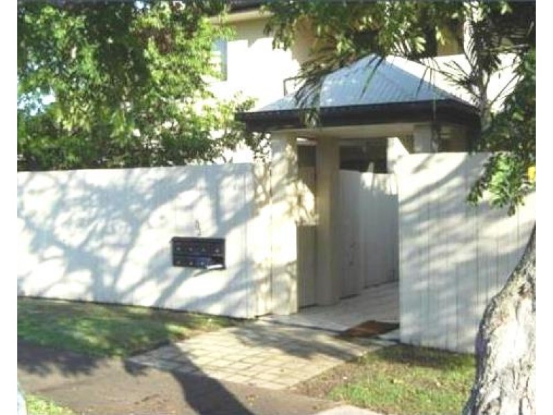 2/63 Adamson St, Wooloowin QLD 4030