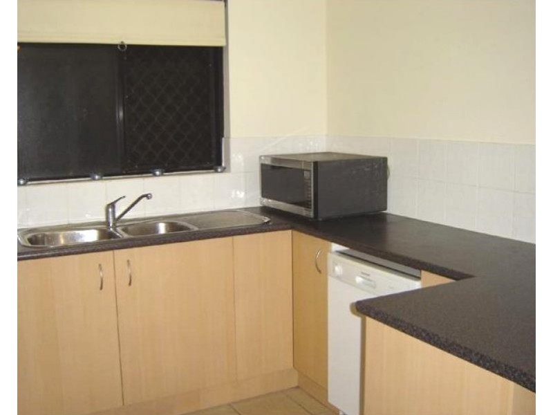2/63 Adamson St, Wooloowin QLD 4030