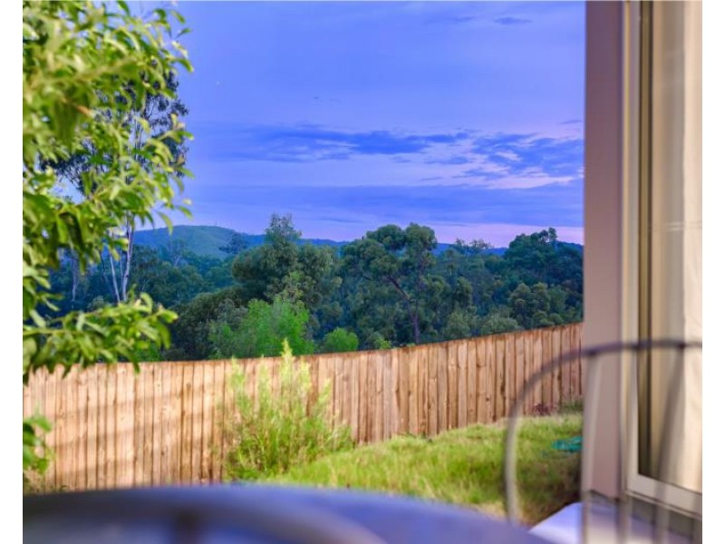 1B Nevron Drive, Bahrs Scrub QLD 4207