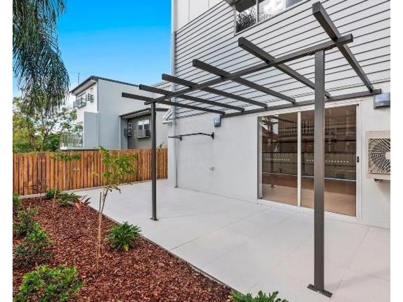 4/25  Pockley St, Morningside QLD 4170
