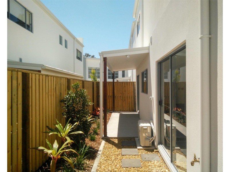20/20 Careel Close, Helensvale QLD 4212