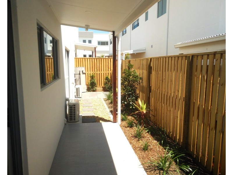 20/20 Careel Close, Helensvale QLD 4212