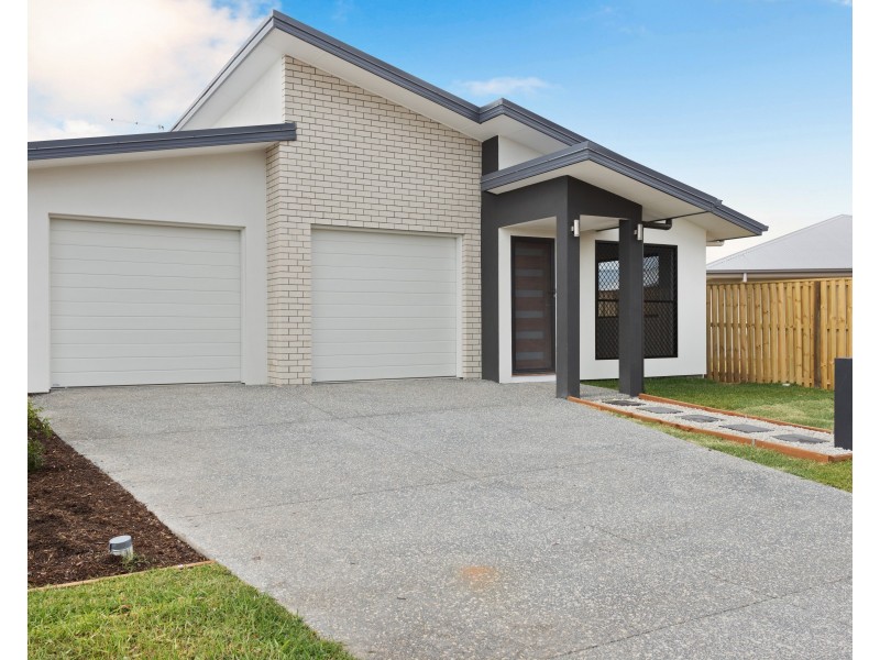 2/12 Granite, Yarrabilba QLD 4207