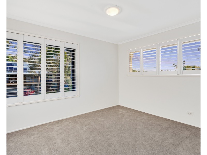 7  Lambourn Street, Chapel Hill QLD 4069