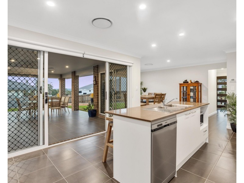 Mount Warren Park QLD 4207